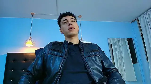 Lobo 17  online show from 01/23/25, 02:23