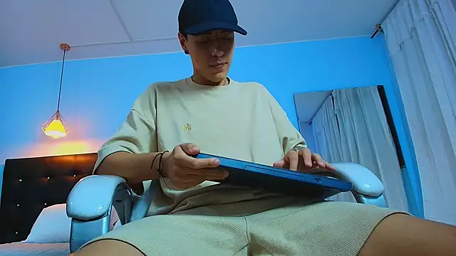 Lobo 17  online show from 02/06/25, 03:48