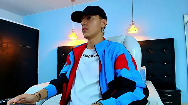 Lobo 17  online show from 02/28/25, 08:09