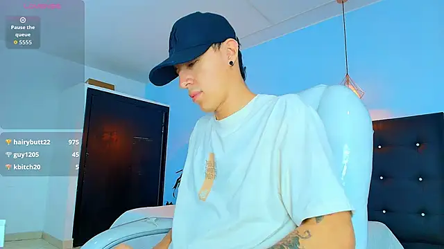 Lobo 17  online show from 10/02/25, 03:46