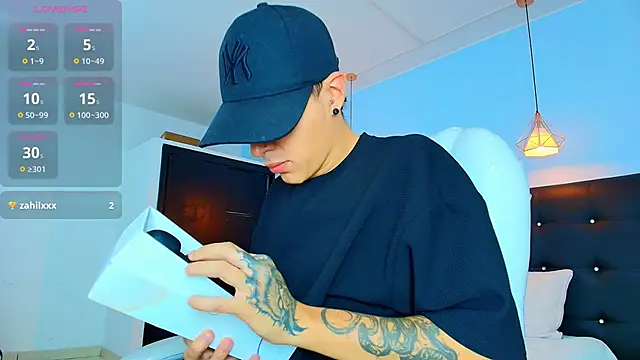 Lobo 17  online show from 10/03/25, 03:25