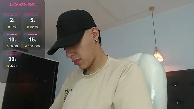 Lobo 17  online show from 10/07/25, 03:36