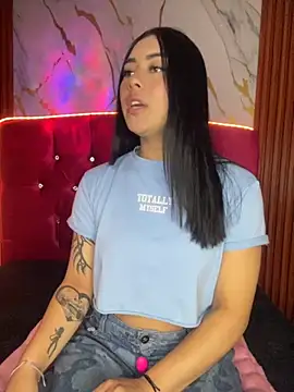 emily 22x online show from 11/19/25, 05:46