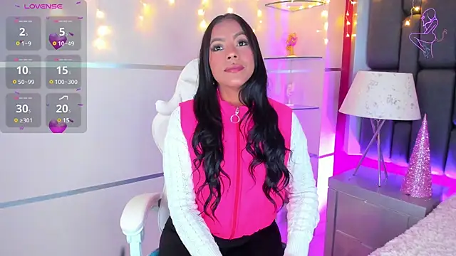 Snapshot of Amber_villalobos_ chatting on 12/18/24, 03:58 Amber villalobos online show from 12/18/24, 03:58