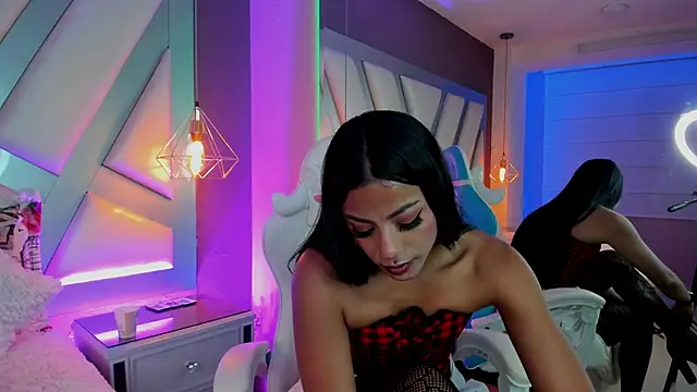 Snapshot of Amber_villalobos_ chatting on 03/01/25, 04:37 Amber villalobos online show from 03/01/25, 04:37