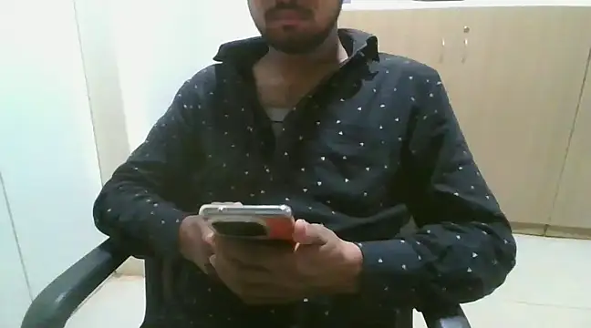 Ishan003 online show from 02/04/25, 03:15