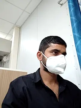 Ishan003 online show from 02/13/25, 01:48