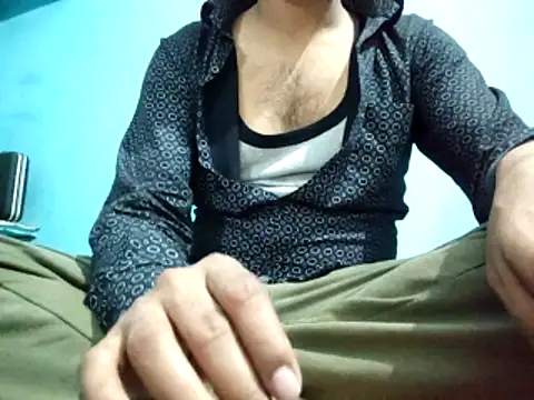 Ishan003 online show from 10/30/25, 07:43