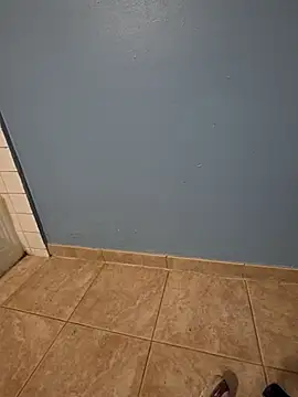 Snapshot of Jovende28 chatting on 11/08/25, 09:42 Jovende28 online show from 11/08/25, 09:42