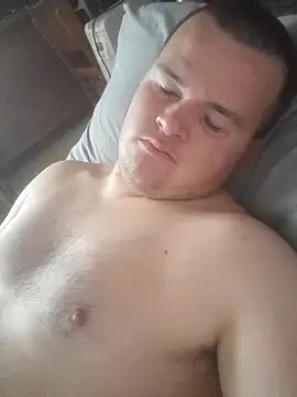 Snapshot of clemhotxxxx chatting on 10/15/25, 01:22 clemhotxxxx online show from 10/15/25, 01:22