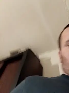 Snapshot of clemhotxxxx chatting on 11/19/25, 02:50 clemhotxxxx online show from 11/19/25, 02:50