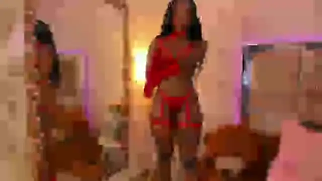 Snapshot of bruneettklaryss chatting on 11/15/25, 07:16 bruneettklaryss online show from 11/15/25, 07:16