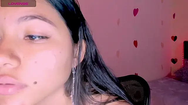 Snapshot of linda_alana chatting on 02/15/25, 06:12 linda alana online show from 02/15/25, 06:12