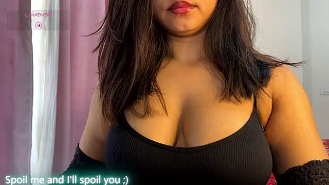 Snapshot of ohh_mona chatting on 01/27/25, 07:56 ohh mona online show from 01/27/25, 07:56