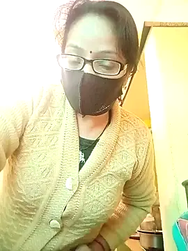 heenage online show from 12/12/24, 02:26