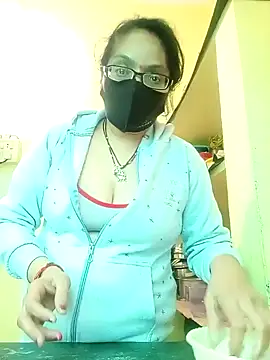 heenage online show from 01/13/25, 04:18