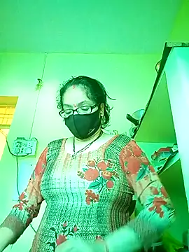 heenage online show from 01/15/25, 06:33