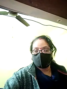 heenage online show from 01/17/25, 03:45