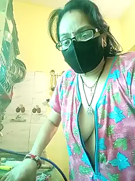 heenage online show from 02/11/25, 05:58