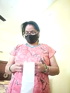 heenage online show from 02/21/25, 07:45