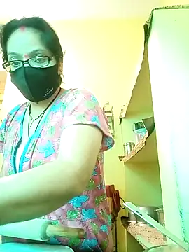 heenage online show from 02/25/25, 05:52