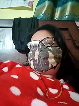 heenage online show from 11/19/25, 01:00