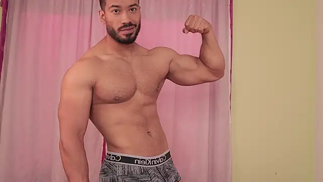 Snapshot of freddsexxx chatting on 02/04/25, 12:55 freddsexxx online show from 02/04/25, 12:55