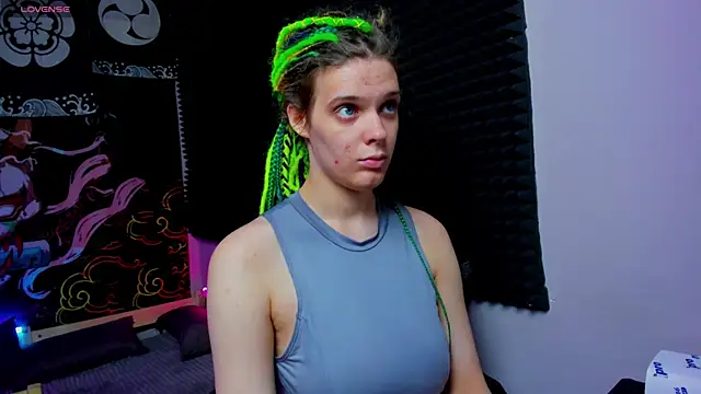 KIKI Krash online show from 10/12/25, 10:25