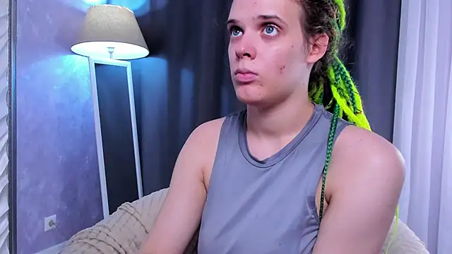 KIKI Krash online show from 10/18/25, 10:05