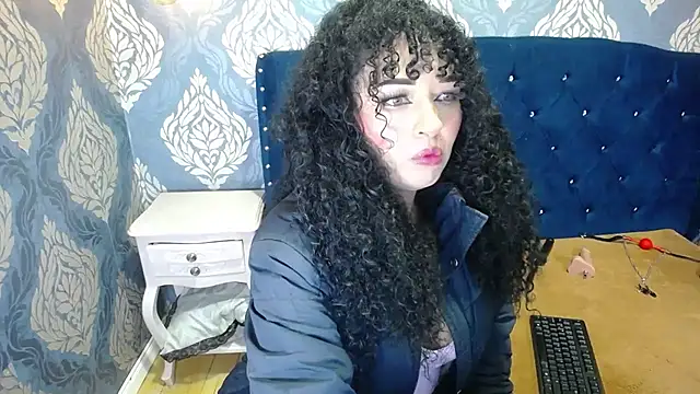 Snapshot of Sofiacowperx chatting on 10/06/25, 03:31 Sofiacowperx online show from 10/06/25, 03:31