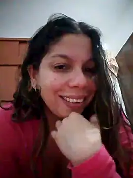 Snapshot of Carliina_Soussa chatting on 10/16/25, 11:17 Carliina Soussa online show from 10/16/25, 11:17