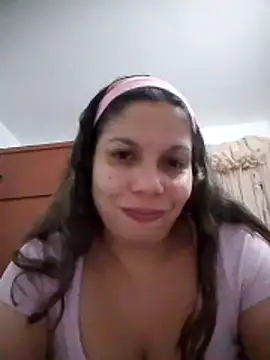 Snapshot of Carliina_Soussa chatting on 11/09/25, 03:05 Carliina Soussa online show from 11/09/25, 03:05