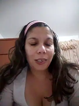 Snapshot of Carliina_Soussa chatting on 11/10/25, 10:31 Carliina Soussa online show from 11/10/25, 10:31