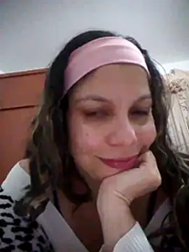 Snapshot of Carliina_Soussa chatting on 11/17/25, 11:10 Carliina Soussa online show from 11/17/25, 11:10