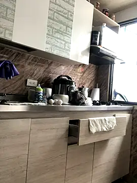 Snapshot of Abigail_Cowen chatting on 10/31/25, 03:35 Abigail Cowen online show from 10/31/25, 03:35