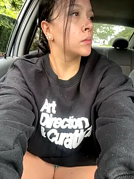 Snapshot of Abigail_Cowen chatting on 11/16/25, 02:33 Abigail Cowen online show from 11/16/25, 02:33