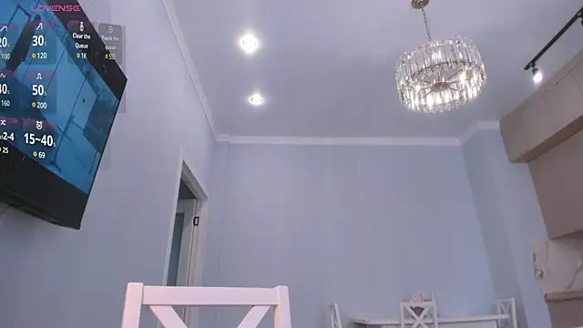 Snapshot of miss_shine chatting on 02/25/25, 05:08 miss shine online show from 02/25/25, 05:08