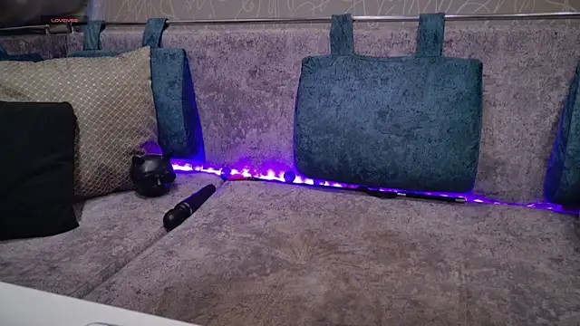 blackcat142 online show from 10/24/25, 01:18