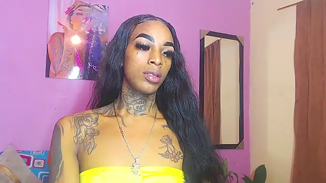 Snapshot of badgirls_cx chatting on 10/24/25, 05:20 badgirls cx online show from 10/24/25, 05:20