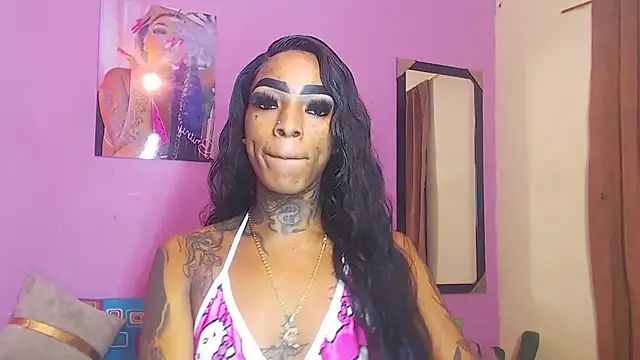 Snapshot of badgirls_cx chatting on 11/15/25, 12:34 badgirls cx online show from 11/15/25, 12:34