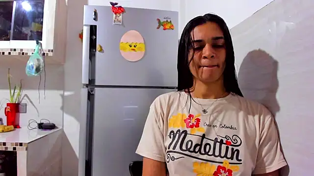 Biancasantillana online show from 10/20/25, 07:14