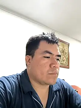 Snapshot of Jhonatan_Morales_S chatting on 01/22/25, 05:26 Jhonatan Morales S online show from 01/22/25, 05:26