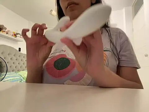 Snapshot of ForeverLola2024 chatting on 03/04/25, 04:06 ForeverLola2024 online show from 03/04/25, 04:06