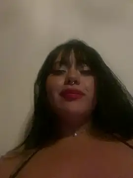 Snapshot of EllieMartini chatting on 03/10/25, 08:48 EllieMartini online show from 03/10/25, 08:48