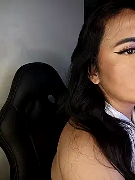 EllieMartini online show from 11/14/25, 09:13