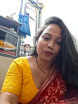 Snapshot of DREAM_GIRL-30 chatting on 10/24/25, 04:36 DREAM GIRL-30 online show from 10/24/25, 04:36