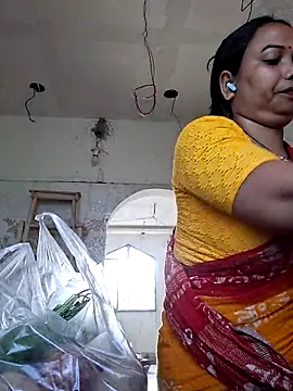 Snapshot of DREAM_GIRL-30 chatting on 10/26/25, 02:17 DREAM GIRL-30 online show from 10/26/25, 02:17