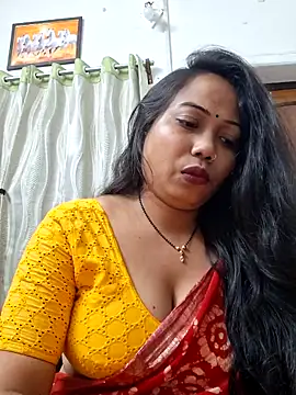 Snapshot of DREAM_GIRL-30 chatting on 11/06/25, 12:06 DREAM GIRL-30 online show from 11/06/25, 12:06