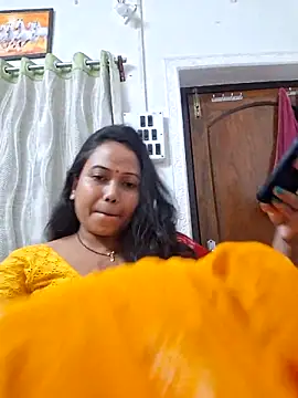 Snapshot of DREAM_GIRL-30 chatting on 11/08/25, 12:49 DREAM GIRL-30 online show from 11/08/25, 12:49