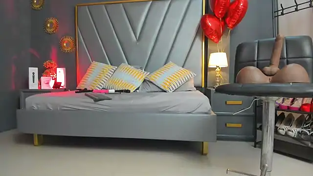 Snapshot of Laurenwells_ chatting on 02/15/25, 11:03 Laurenwells online show from 02/15/25, 11:03
